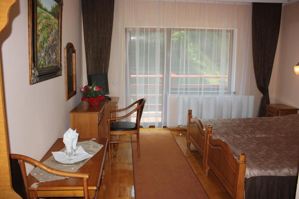 Pension Curmatura Stezii Решинарі Номер фото